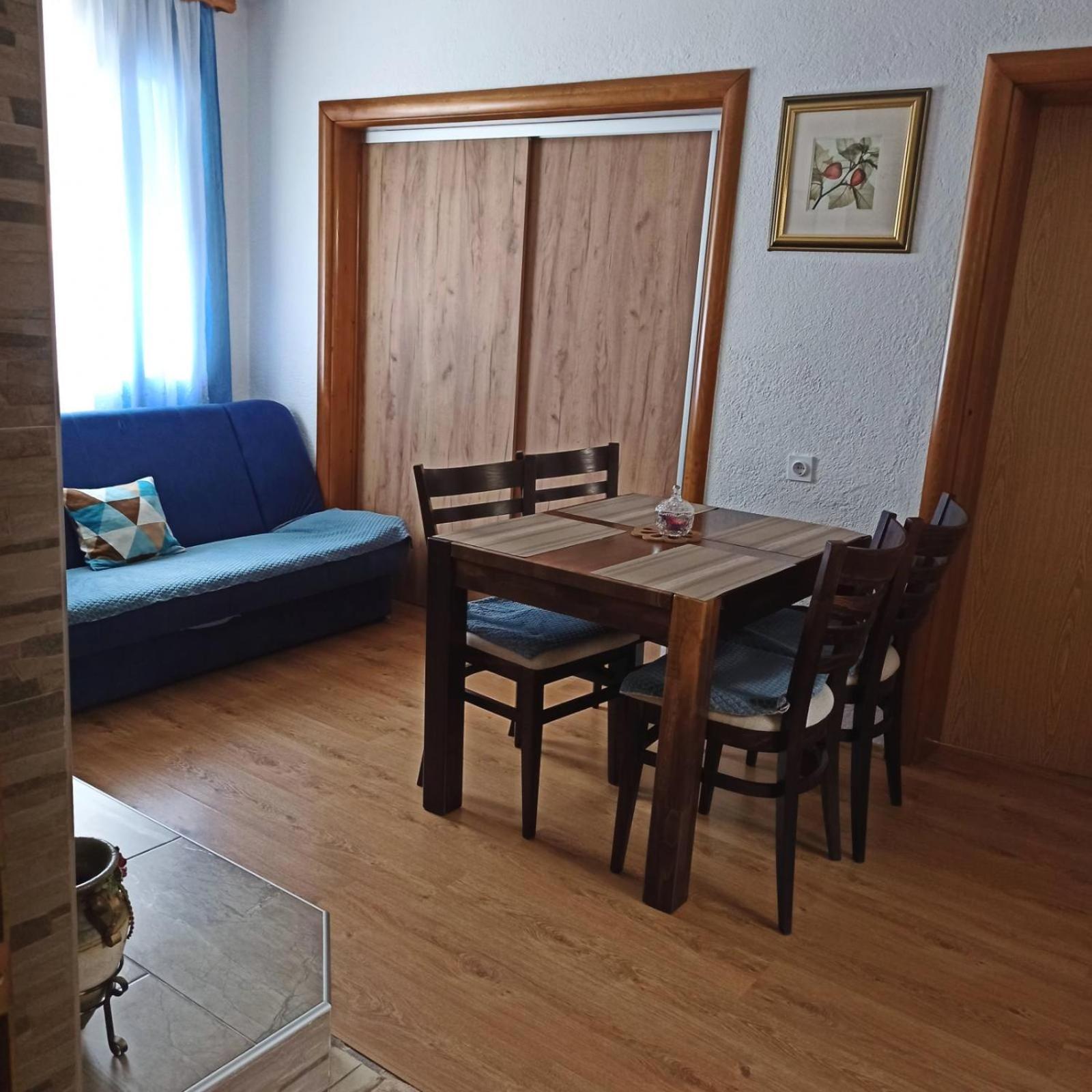 Apartman Adna 库伦瓦库夫 外观 照片